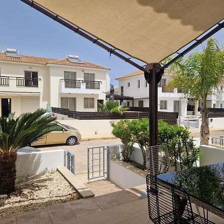 Pernera 33 House פרוטאראס